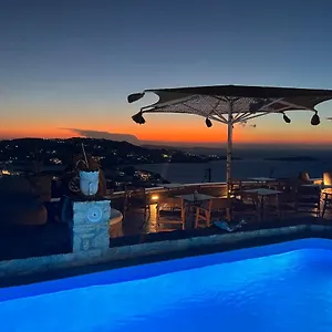 Chill Out , Mykonos Town Greece