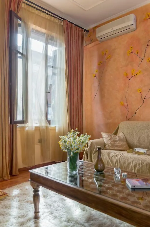 Elois Suites 罗希姆诺 公寓