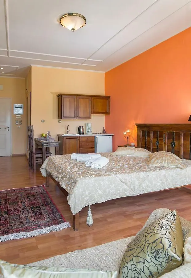 公寓 Elois Suites 罗希姆诺