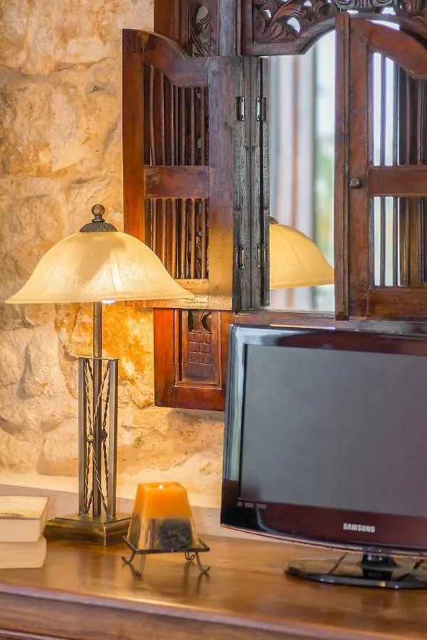 Elois Suites 罗希姆诺 希腊
